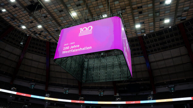 Festinstallierte Weltpremiere in den Westfalenhallen: LED-Würfel hebt Besuchererlebnis auf ein neues Niveau